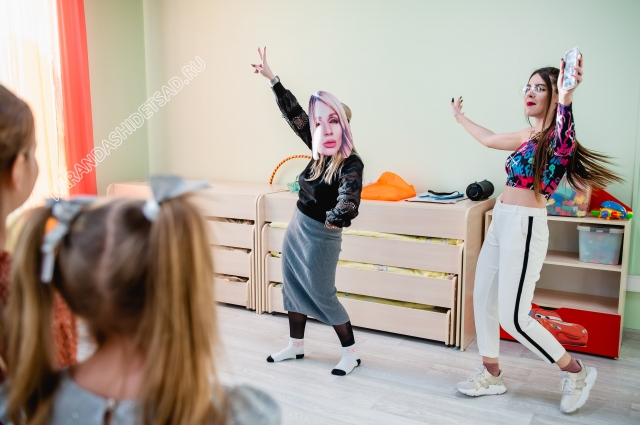 *Image title